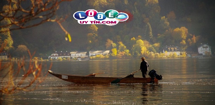 Nằm mơ thấy bơi xuồng là số mấy 2