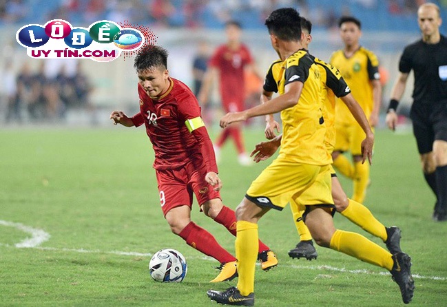 Mơ thấy mình đá bóng đánh con gì 1