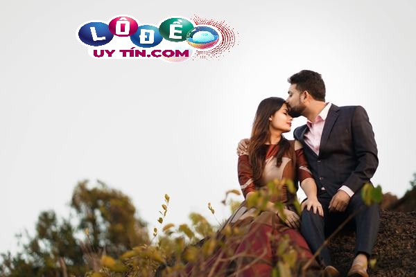 Nằm mơ thấy người khác ngoại tình đánh con gì