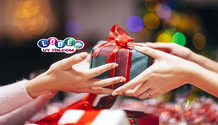 Khám phá ngay những giấc mơ thấy được tặng quà đánh con gì? 3 Khám phá ngay những giấc mơ thấy được tặng quà đánh con gì 1