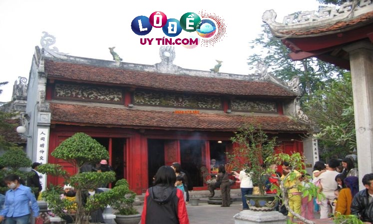 Nằm mơ thắp hương báo hiệu điềm gì? Nên đánh con nào? 4 Nằm mơ thắp hương báo hiệu điềm gì 2